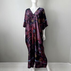 Natori Kaftan With V-Neck & V-Back, Loose Fit XL Black & Purple